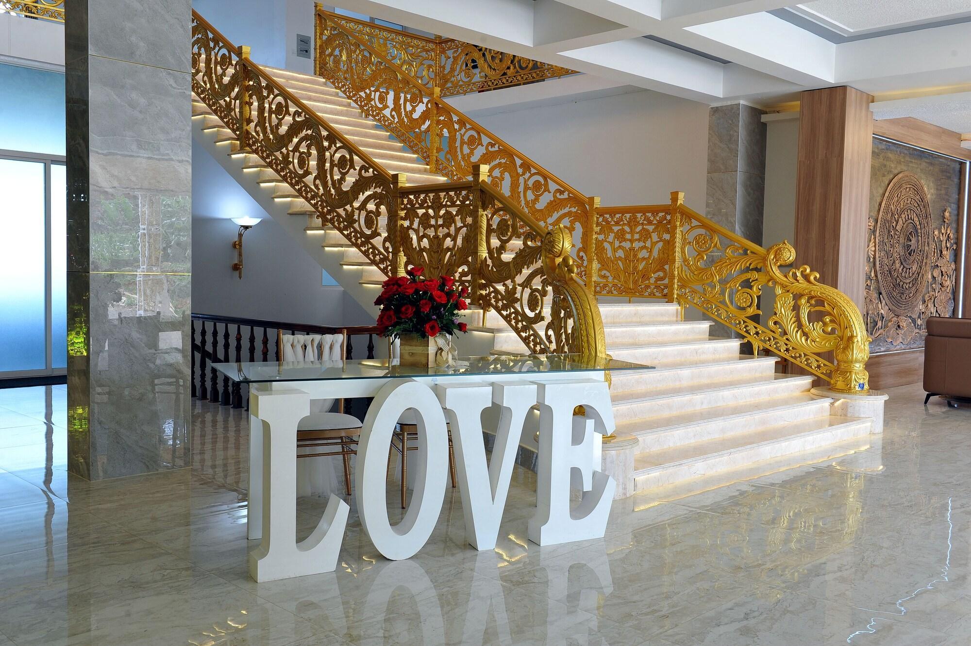 Vista Exterior Tam Chau Luxury Hotel