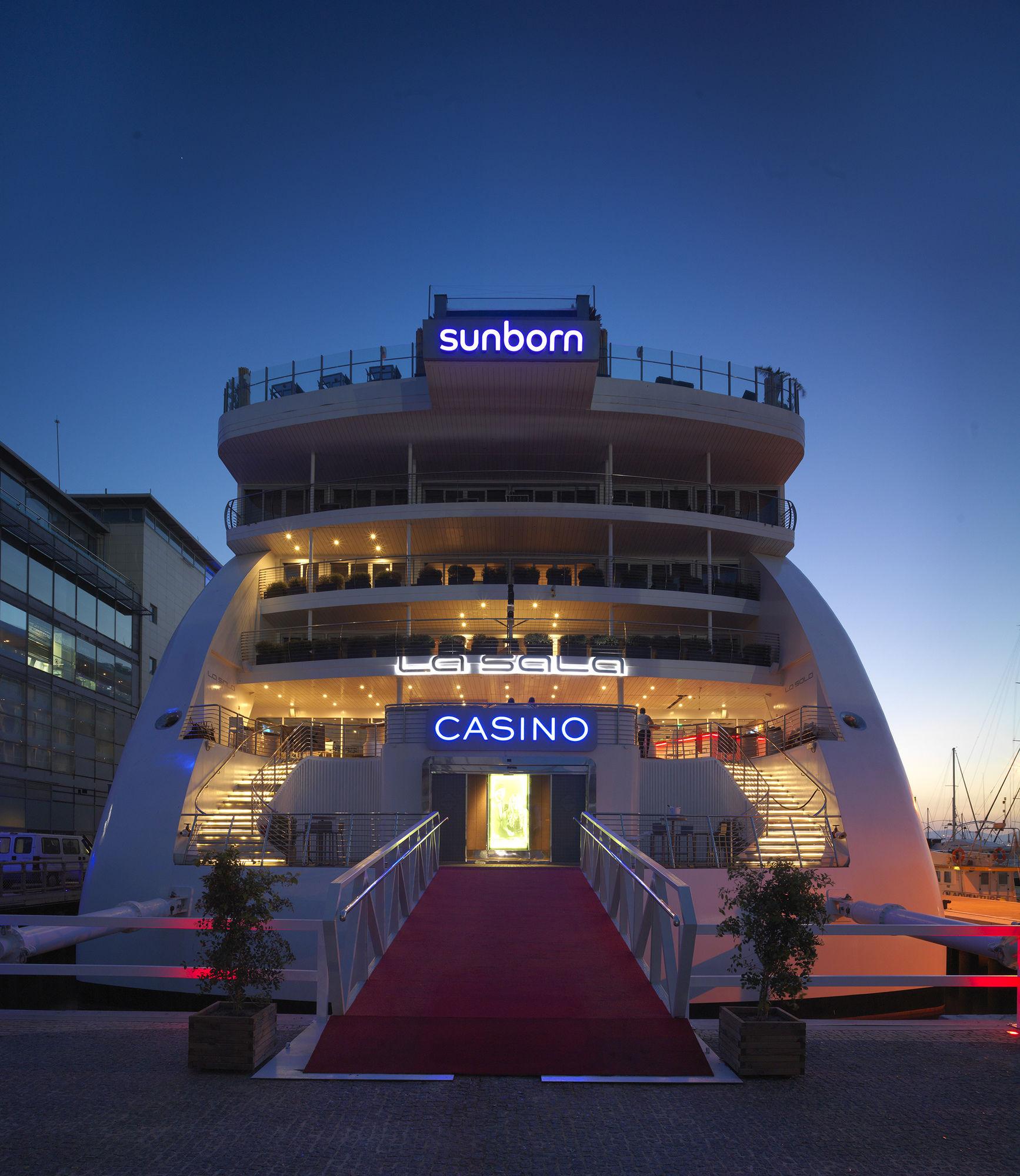 Vista Exterior Sunborn Gibraltar Yacht Hotel Resort
