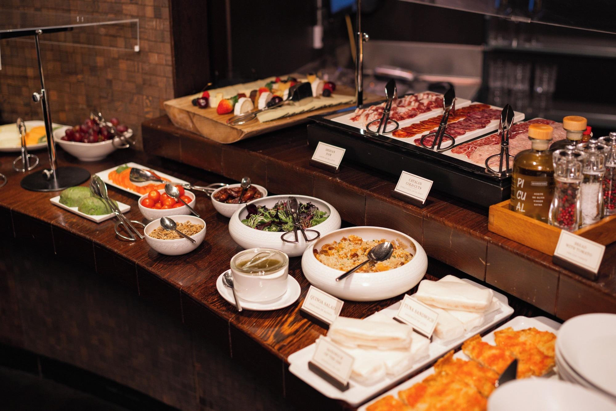 Restaurant Hotel Bagues, a Small Luxury Hotels of the World