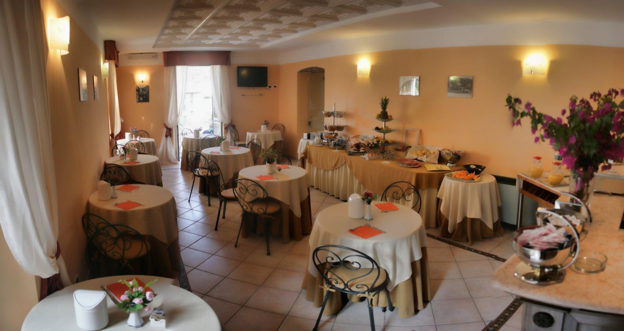 Bar/Salón Villa Accini