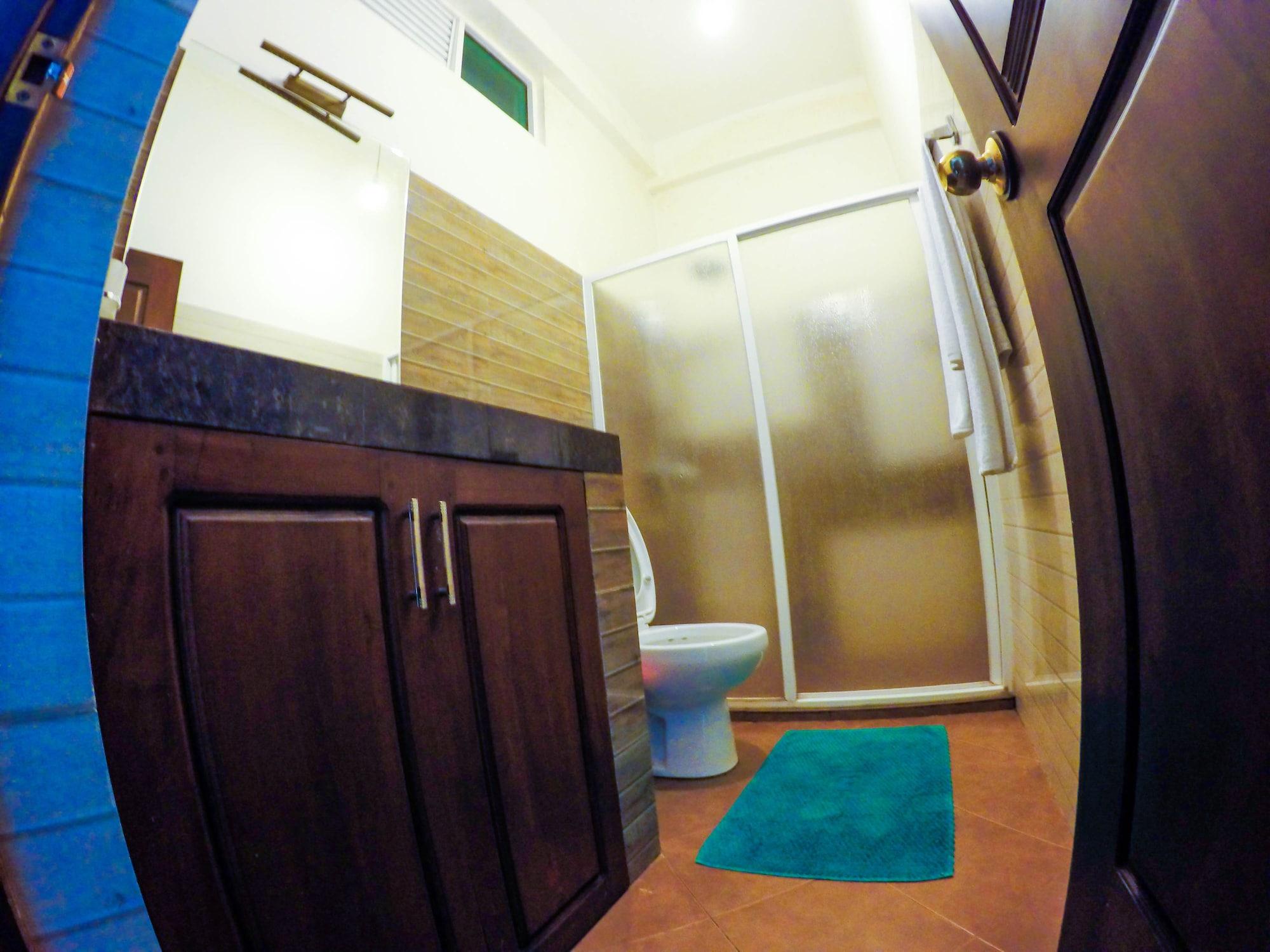Equipamiento de Habitación Hotel Sunrich Kandy