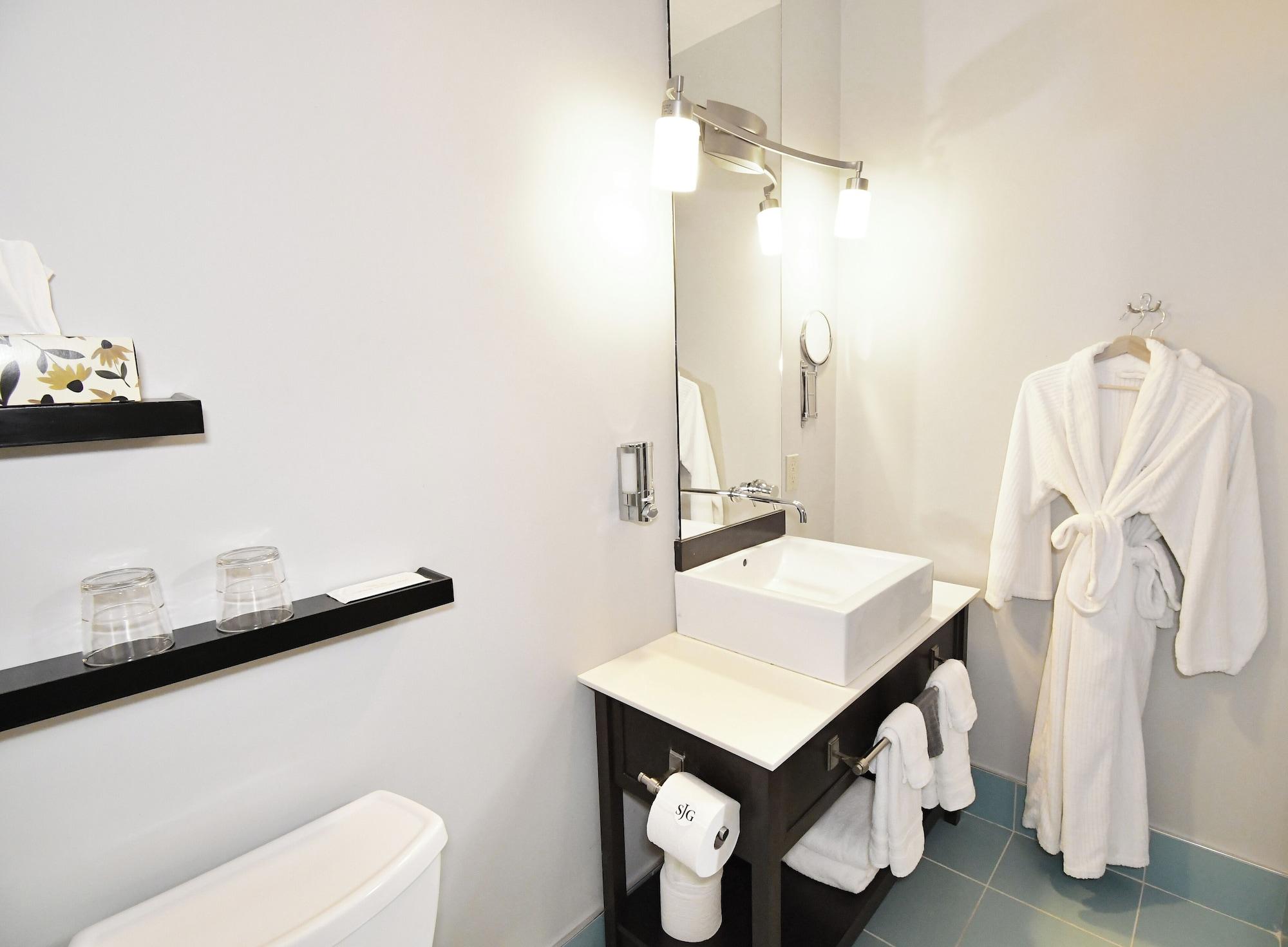 Equipamiento de Habitación St. James Gate by Bower Boutique Hotels
