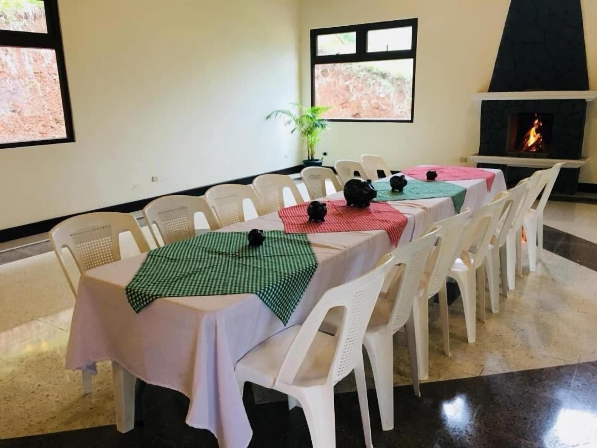 Sala de Reuniones Country Delights Hotel