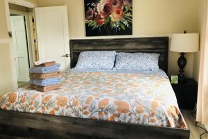 Alquiler Vacacional - 2 bedroom spacious house (upstairs unit) in the heart of Hilo town