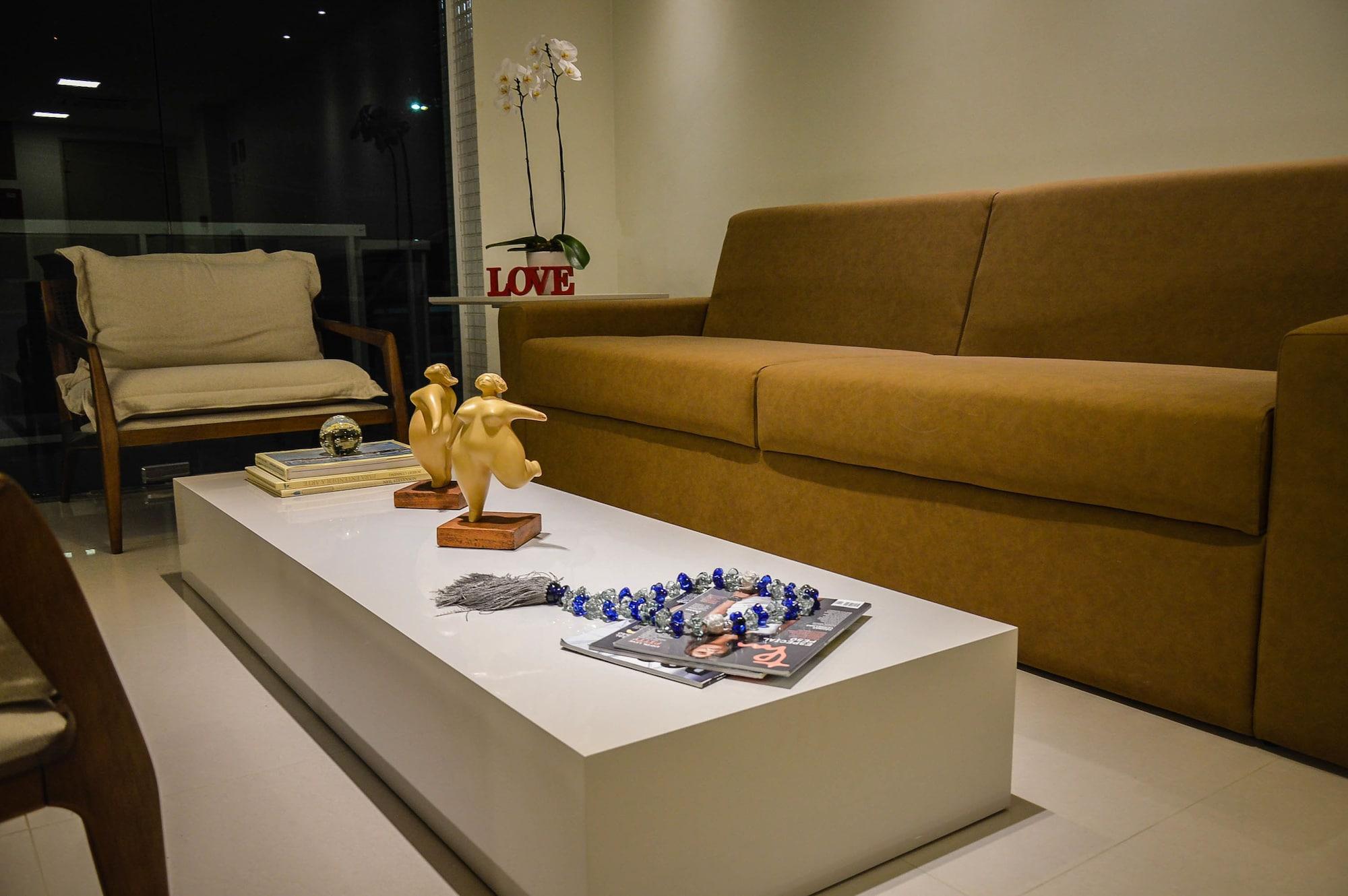 Vista Lobby Aquarena Hotel