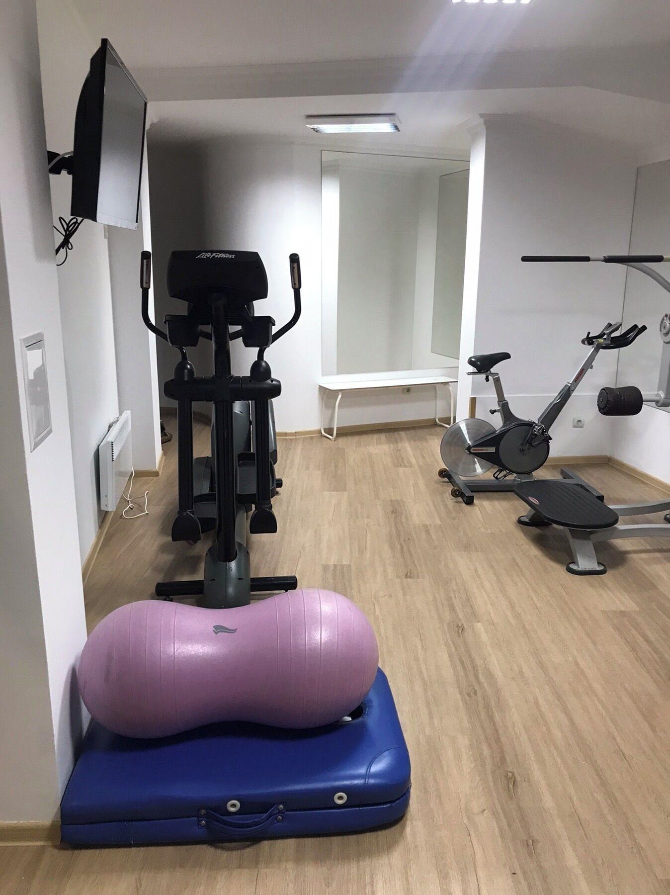 Gimnasio Grand Monastery Private Apartments