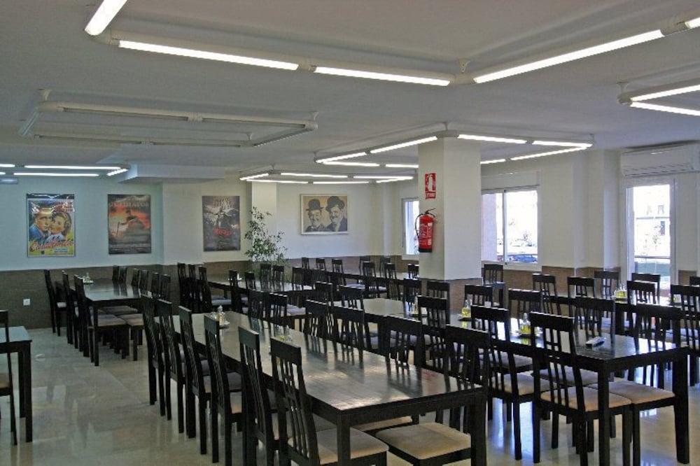 Restaurant Residencia Universitaria Alfil