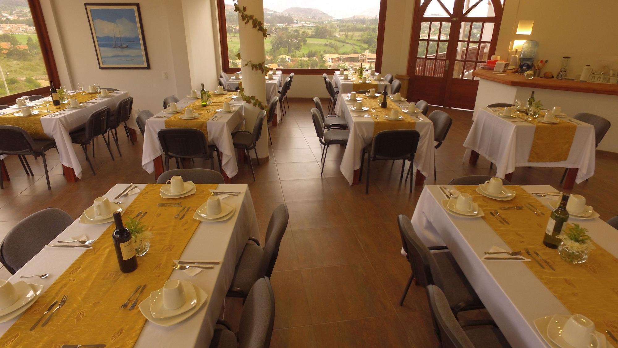 Salón de Baile Hotel Puente Piedra