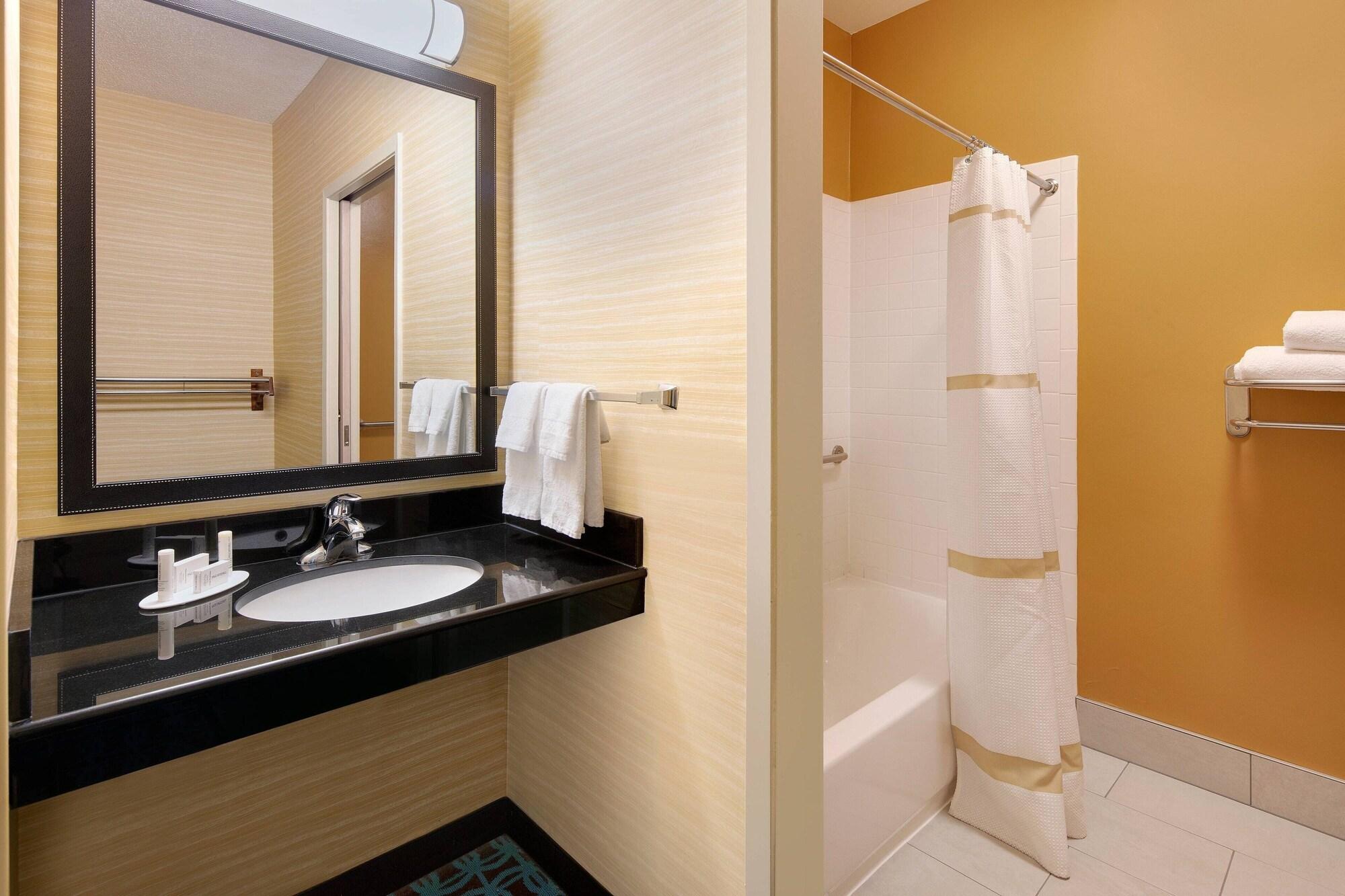 Equipamiento de Habitación Fairfield Inn & Suites by Marriott Austin-University Area