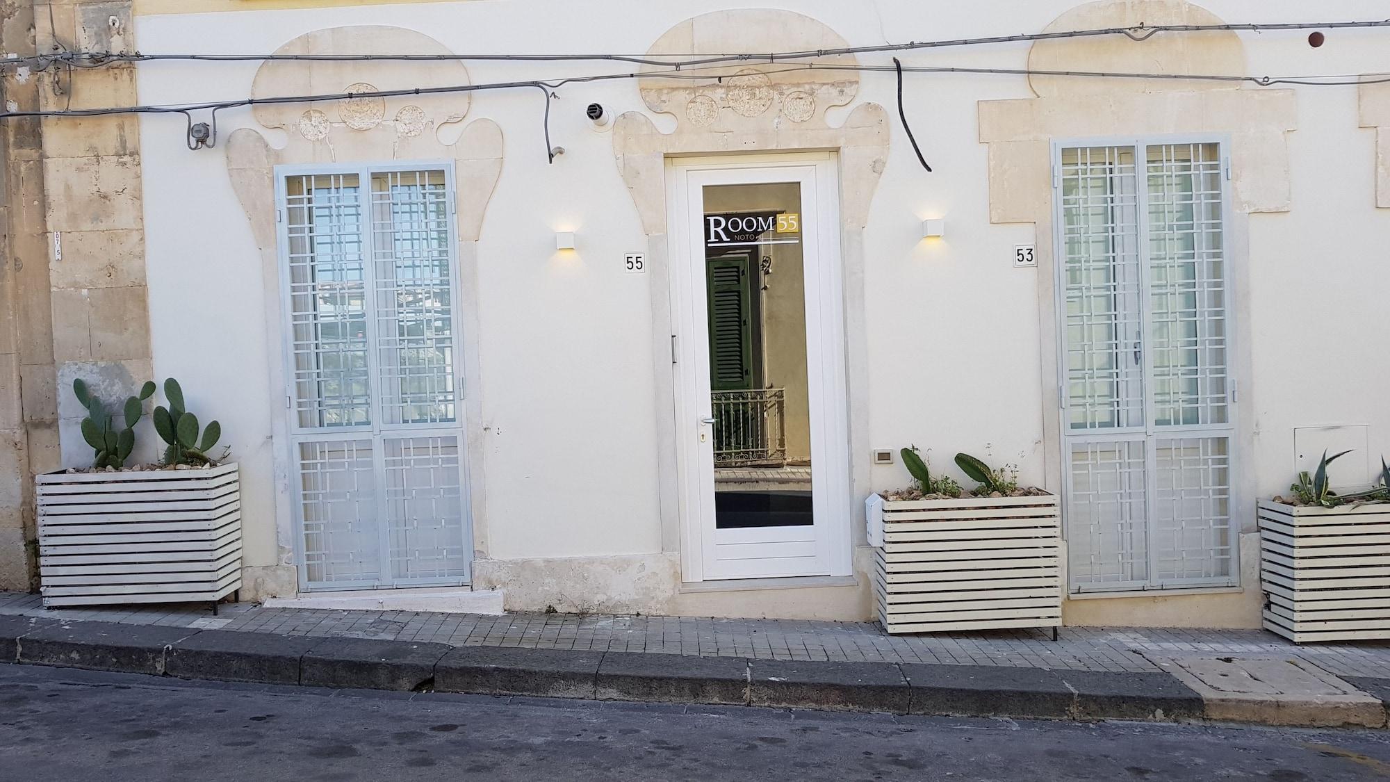 Vista Exterior Room 55