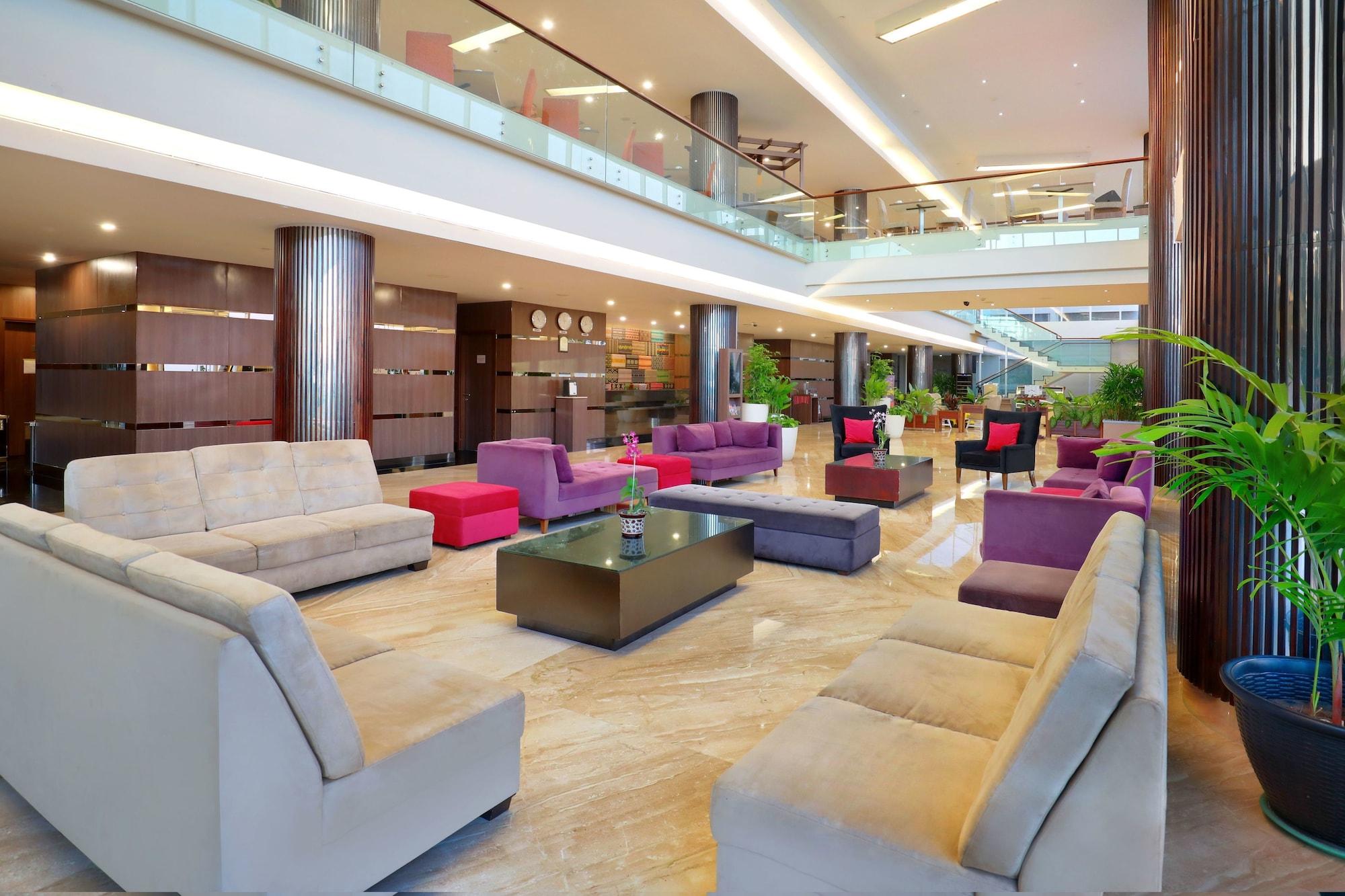 Vista Lobby Aston Kupang Hotel & Convention Center
