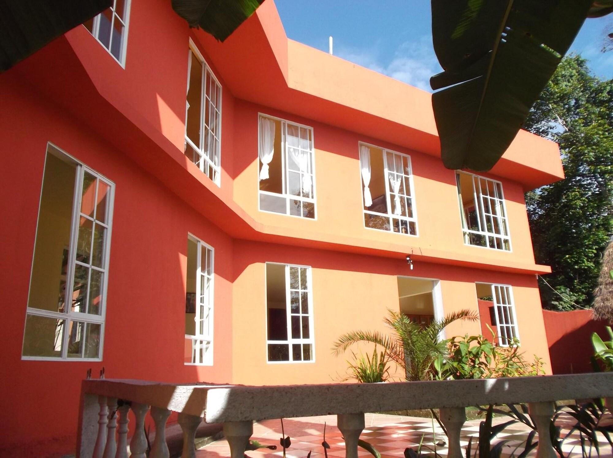 Vista Exterior Hostal Tena Ñaui