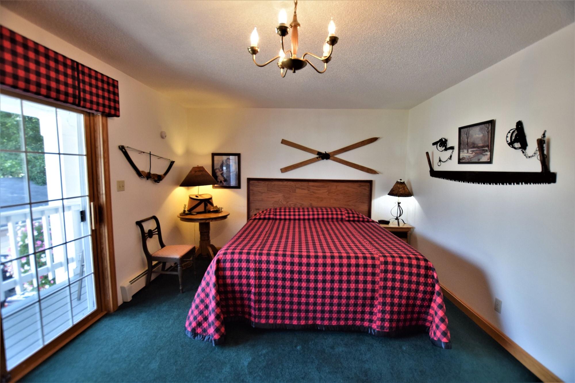 Varios Lakeside Bed & Breakfast