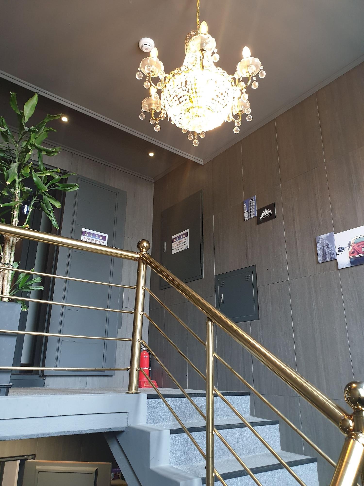 Varios Suwon Haenggungdong Sunstar Motel