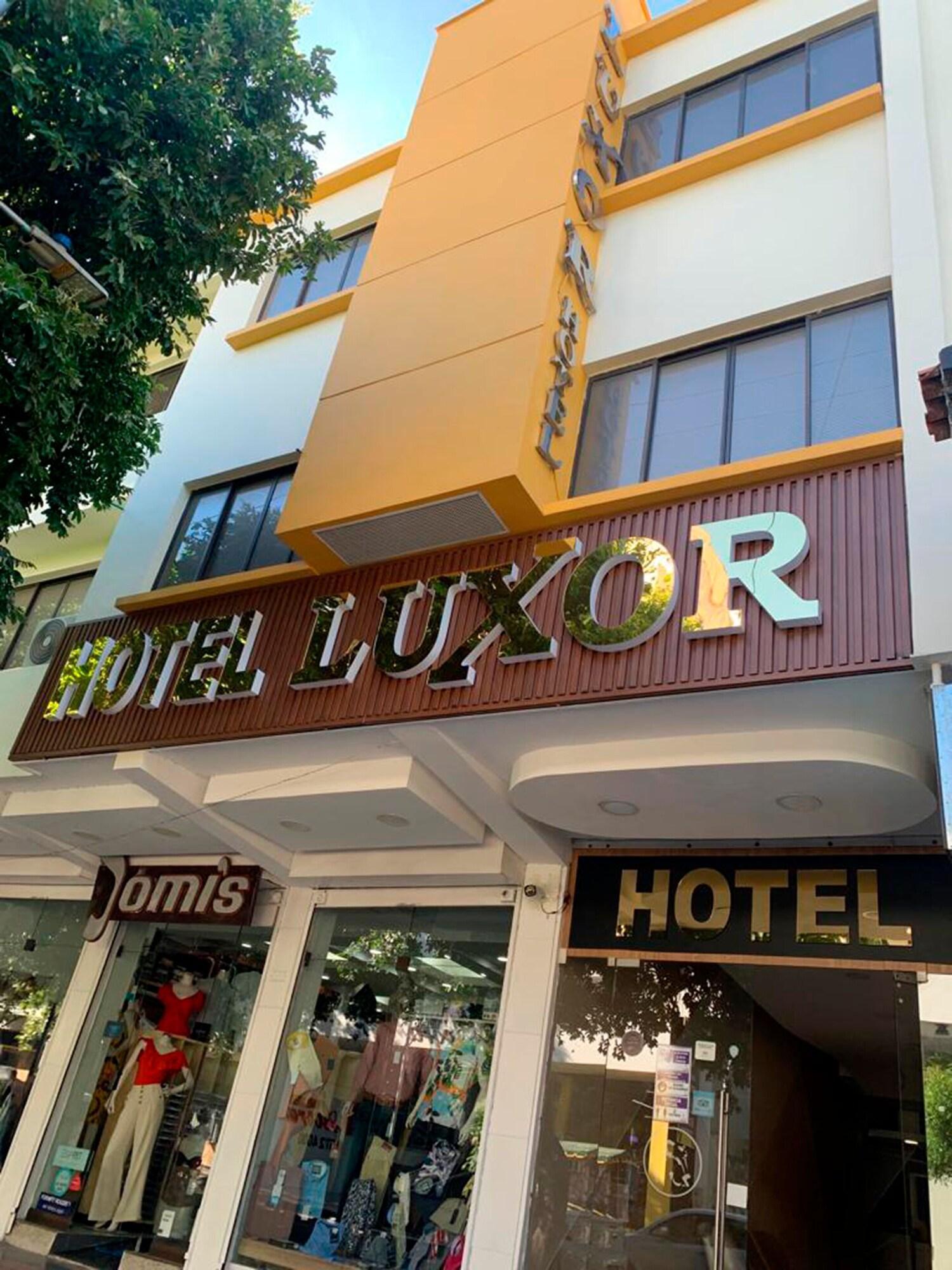 Vista Exterior Hotel Luxor Ca Cuta
