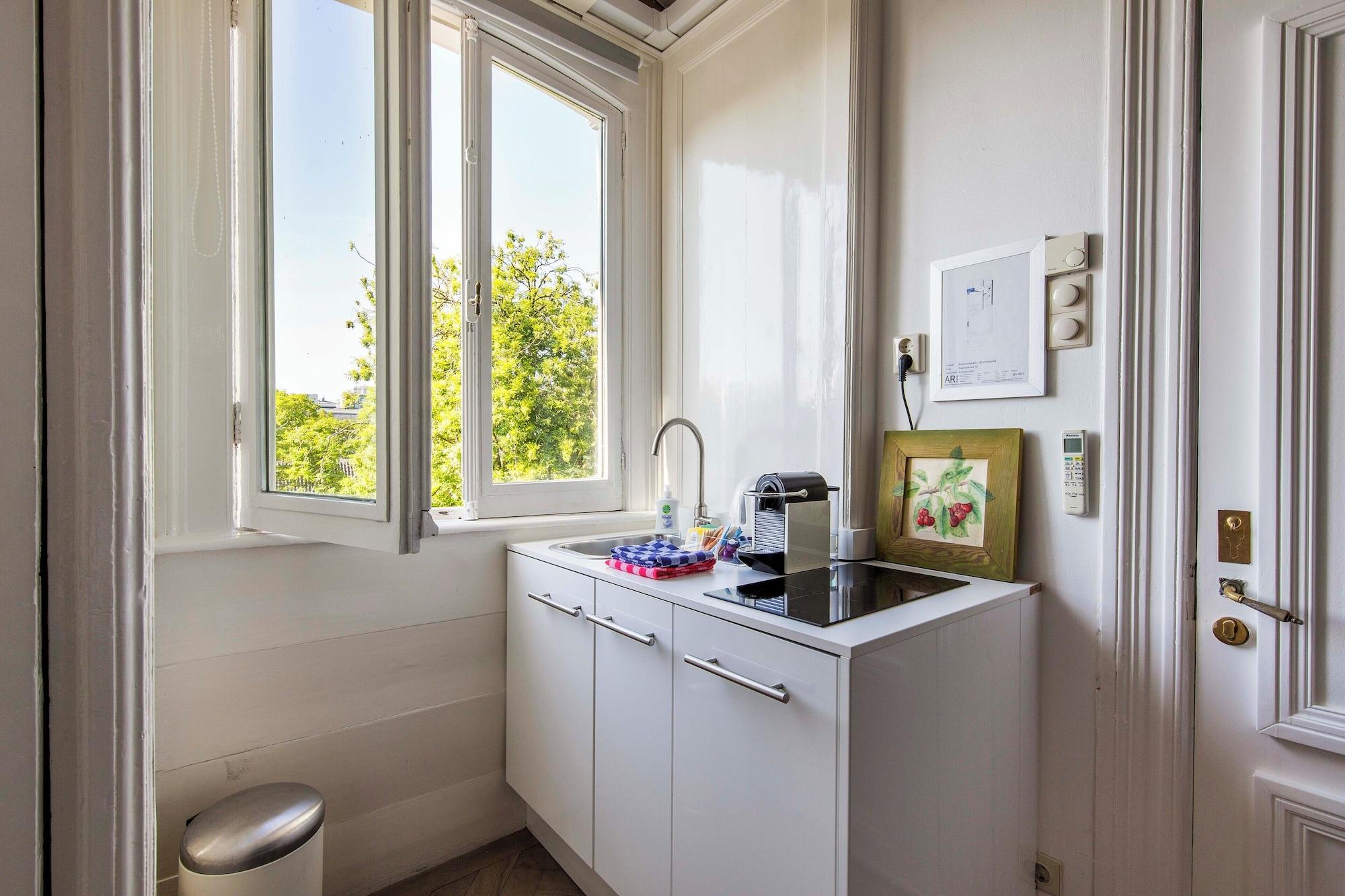 Equipamiento de Habitación Amstel Corner