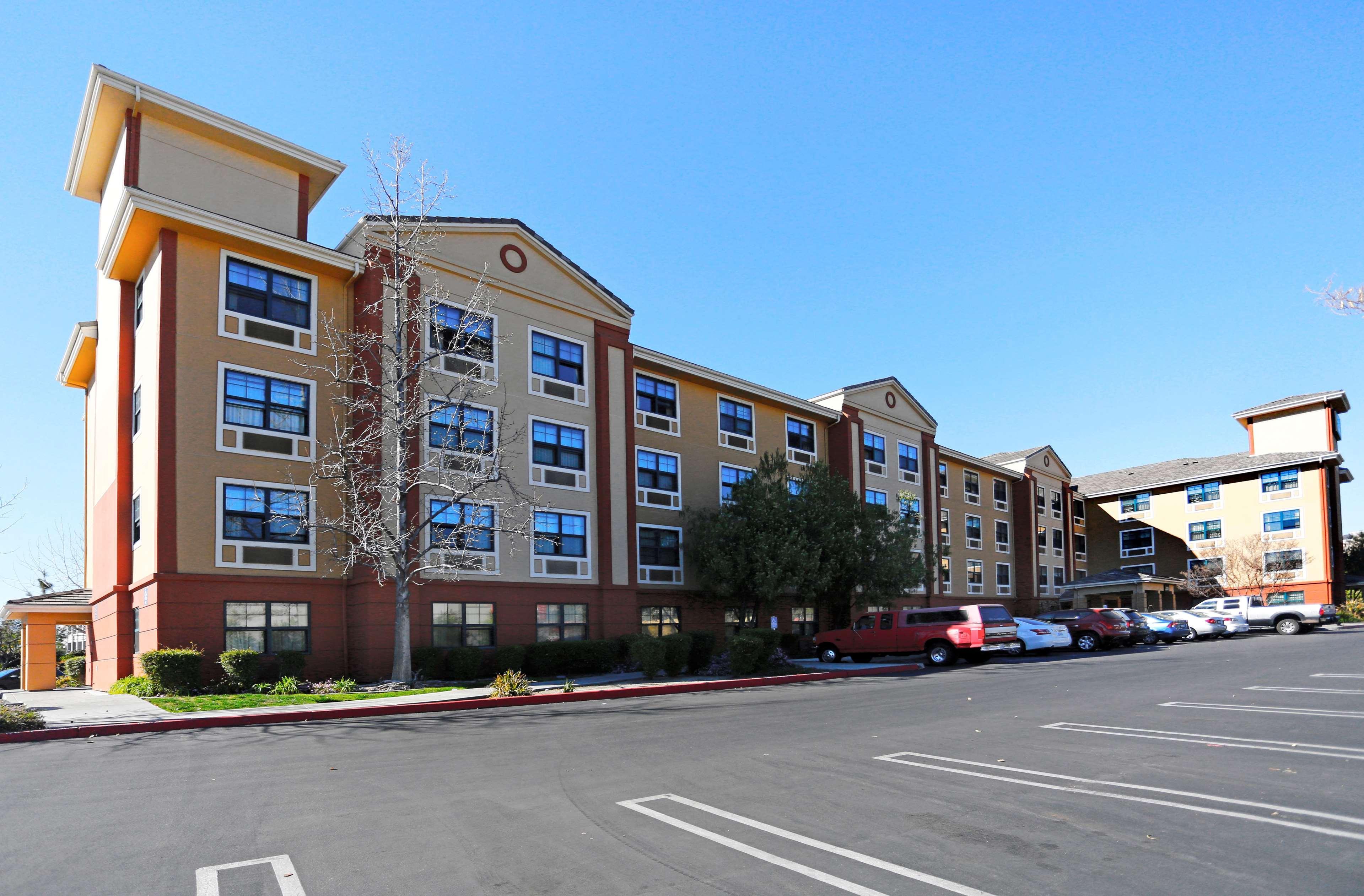 Vista Exterior Extended Stay America Suites Los Angeles Burbank Airport