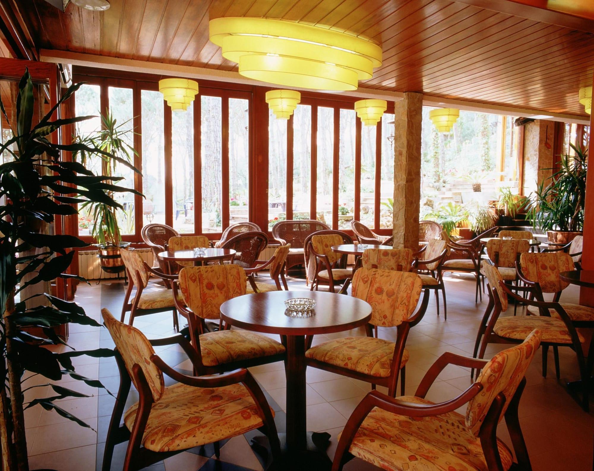 Bar/Salón Hotel Garbí