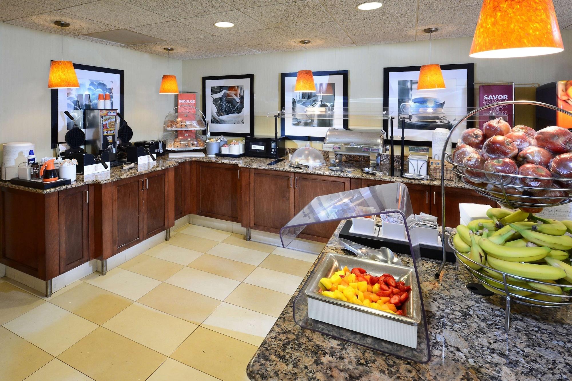 Restaurant Hampton Inn Charlotte North / Lake Norman