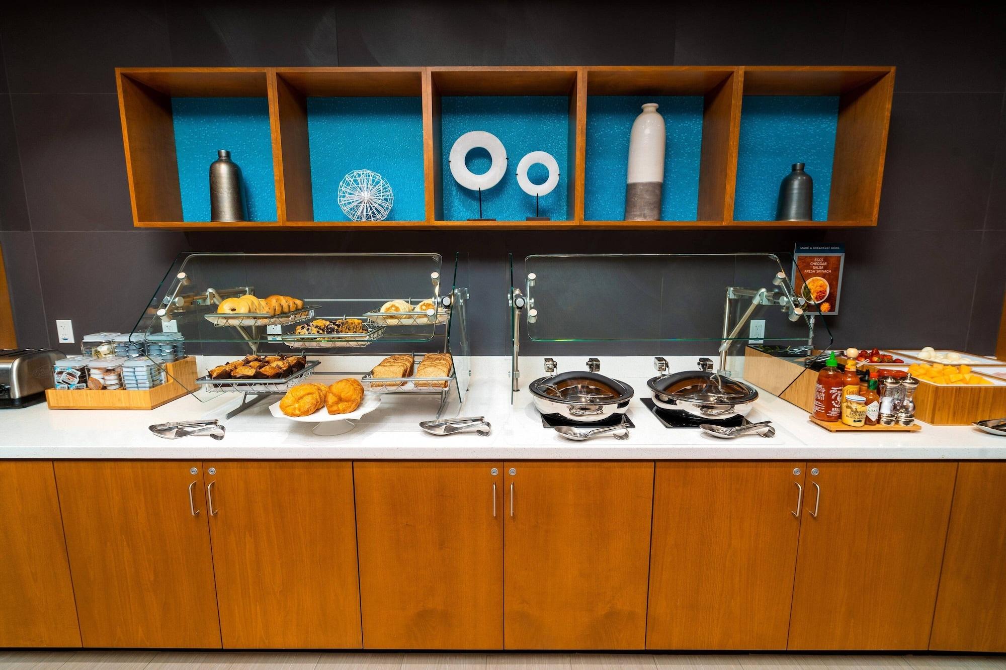 Restaurant SpringHill Suites by Marriott Newark Fremont