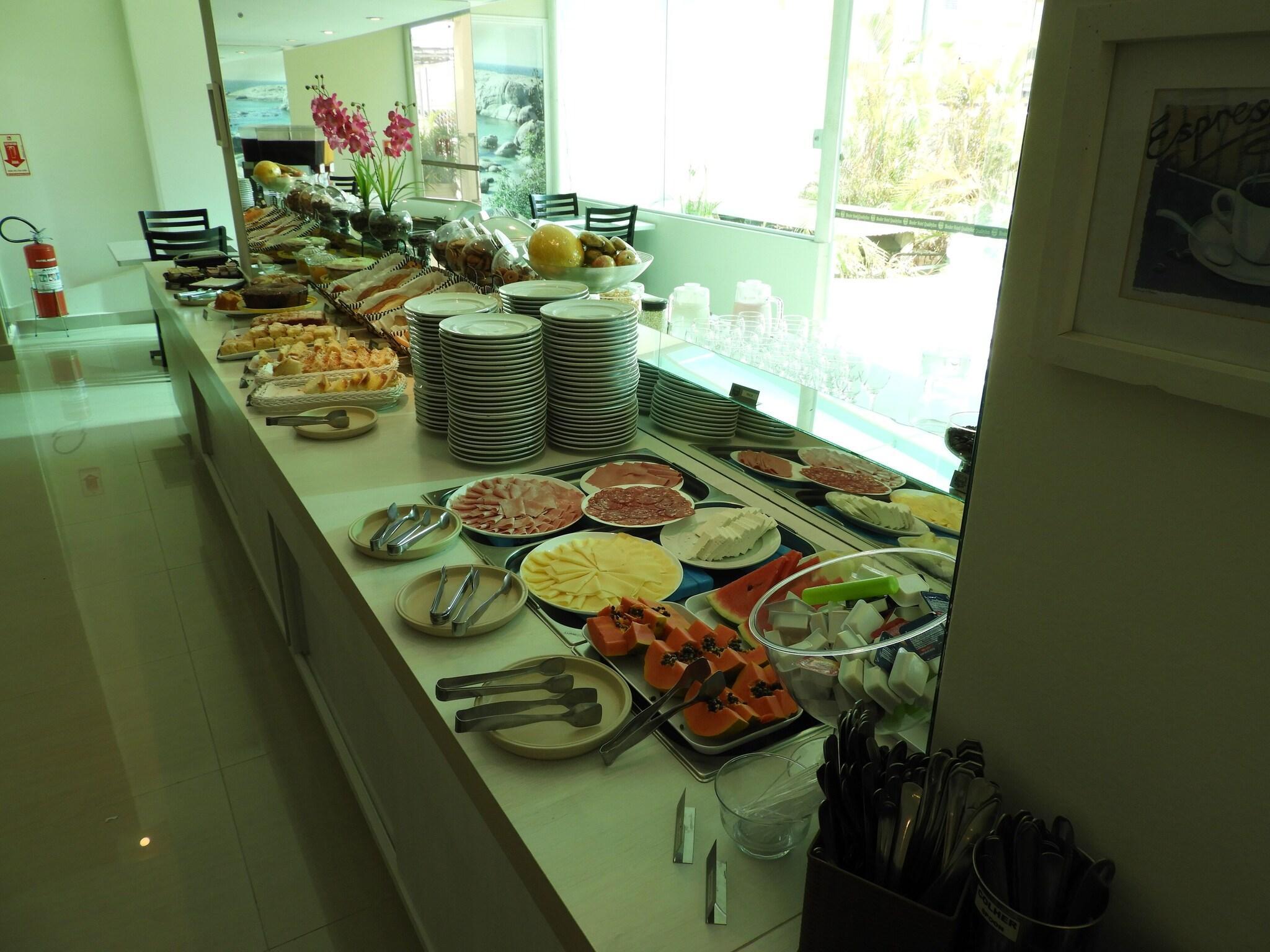 Restaurant Binder Hotel Quality Inn