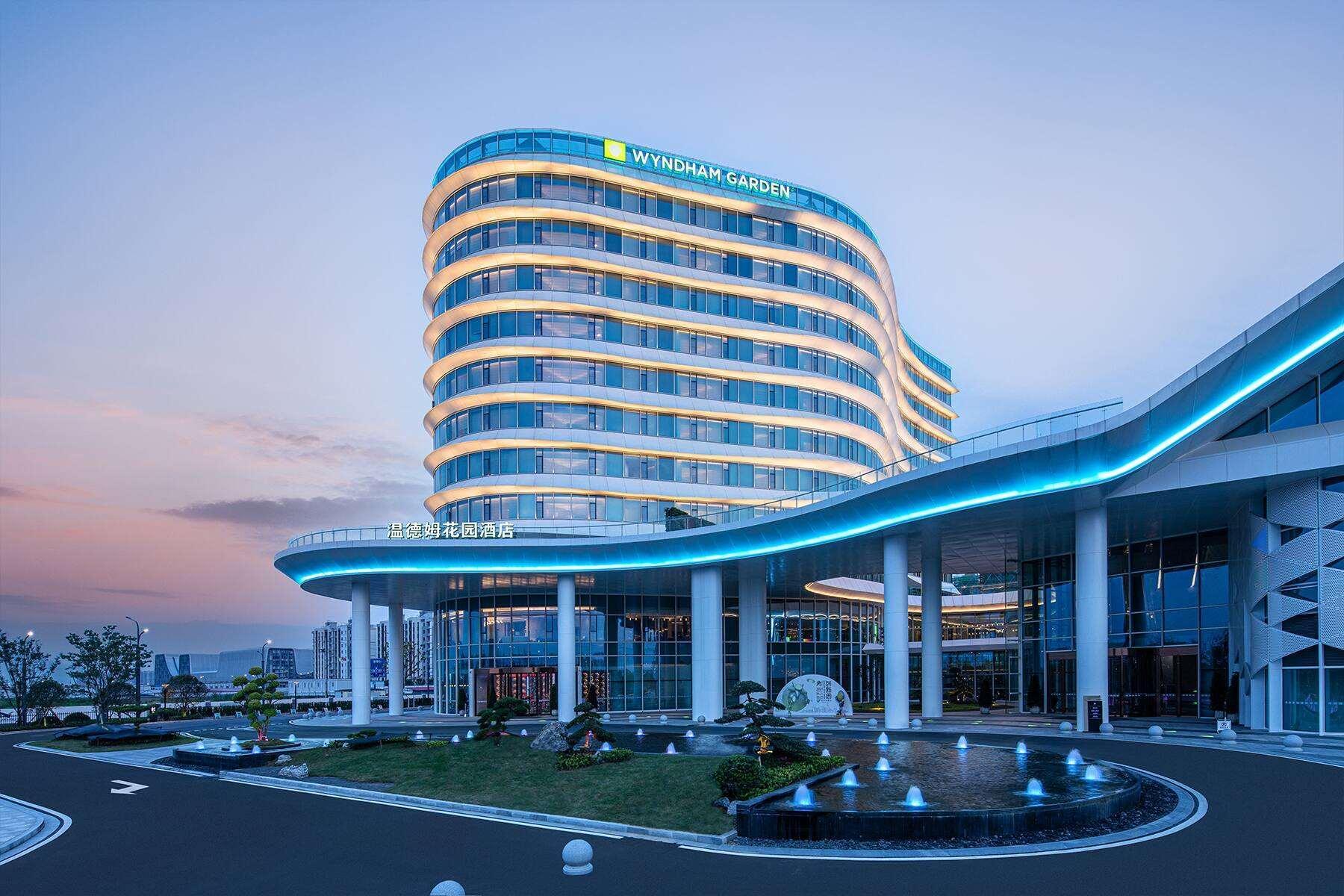 Vista Exterior Wyndham Garden Nanjing Airport