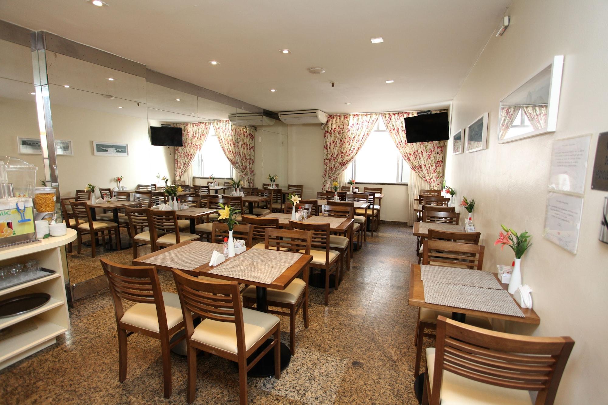 Restaurant Mengo Palace Hotel