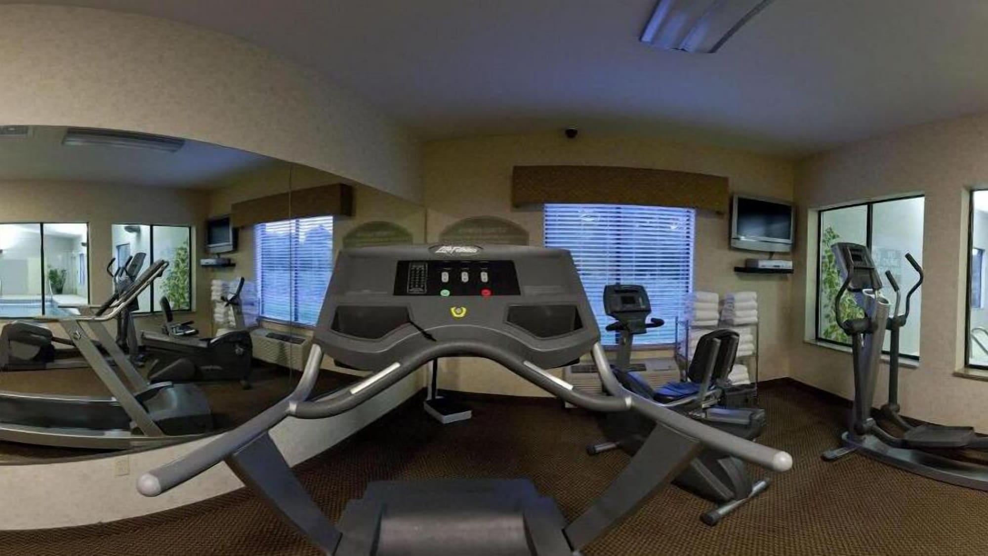 Gimnasio Holiday Inn Express Hotel & Suites Muskogee by IHG