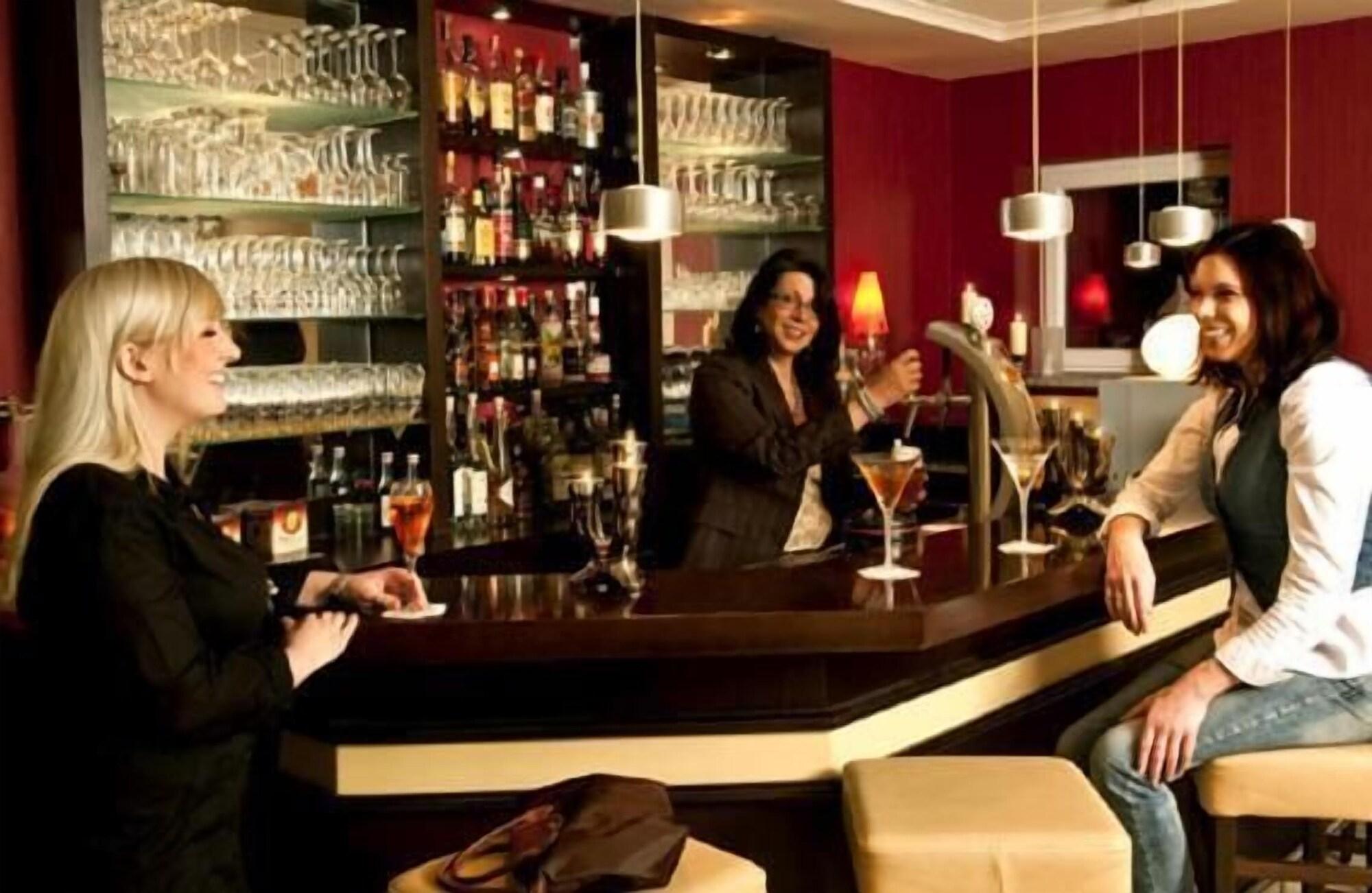 Bar/Salón Hotel 4 Winden