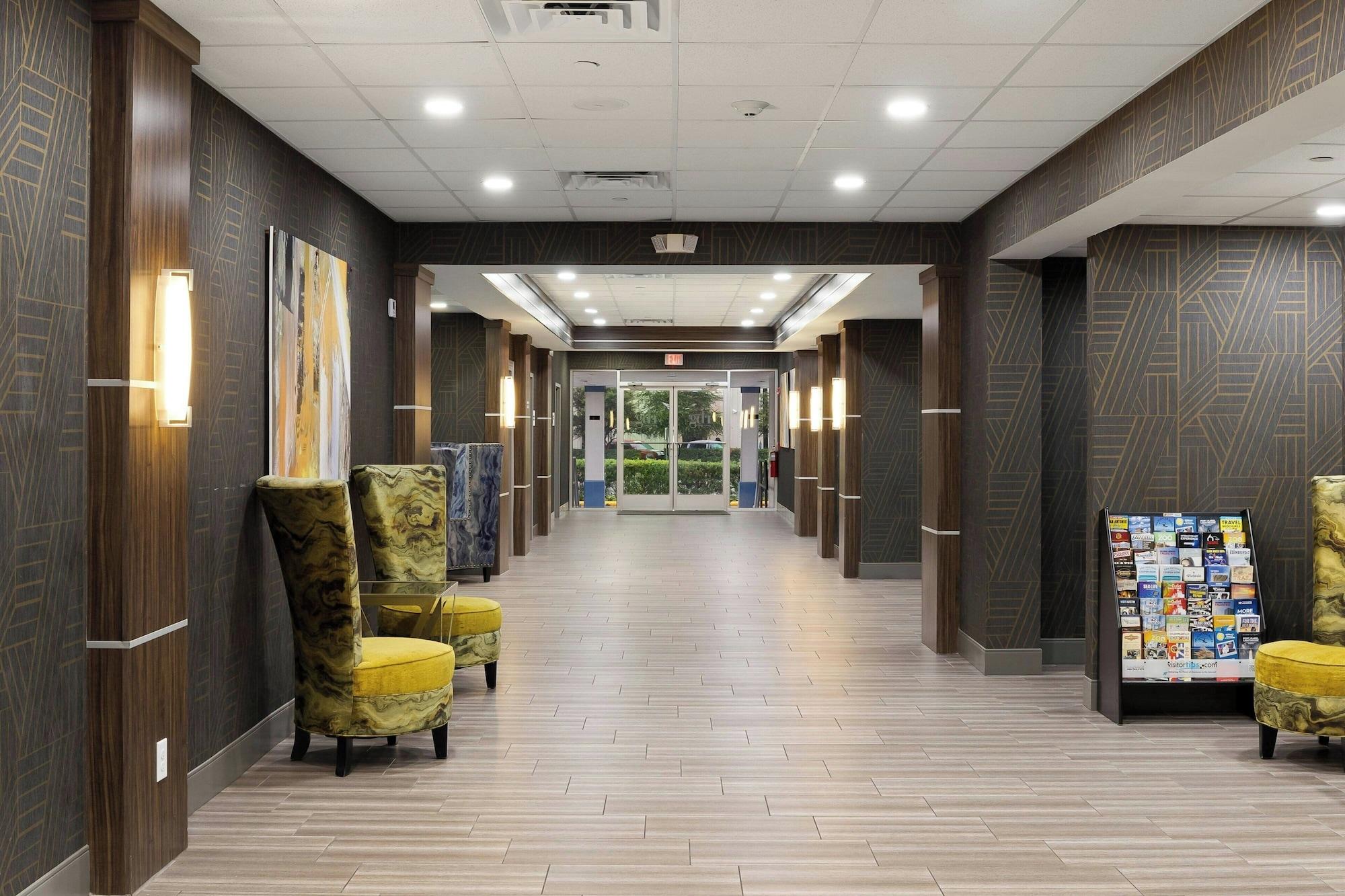 Bar/Salón Verta Hotel McAllen