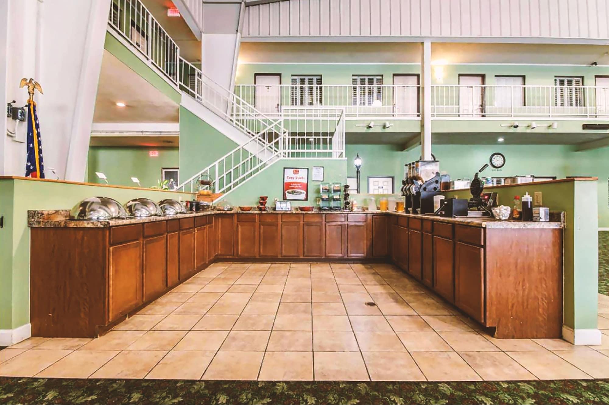 Restaurant Sky-Palace Inn & Suites McCook