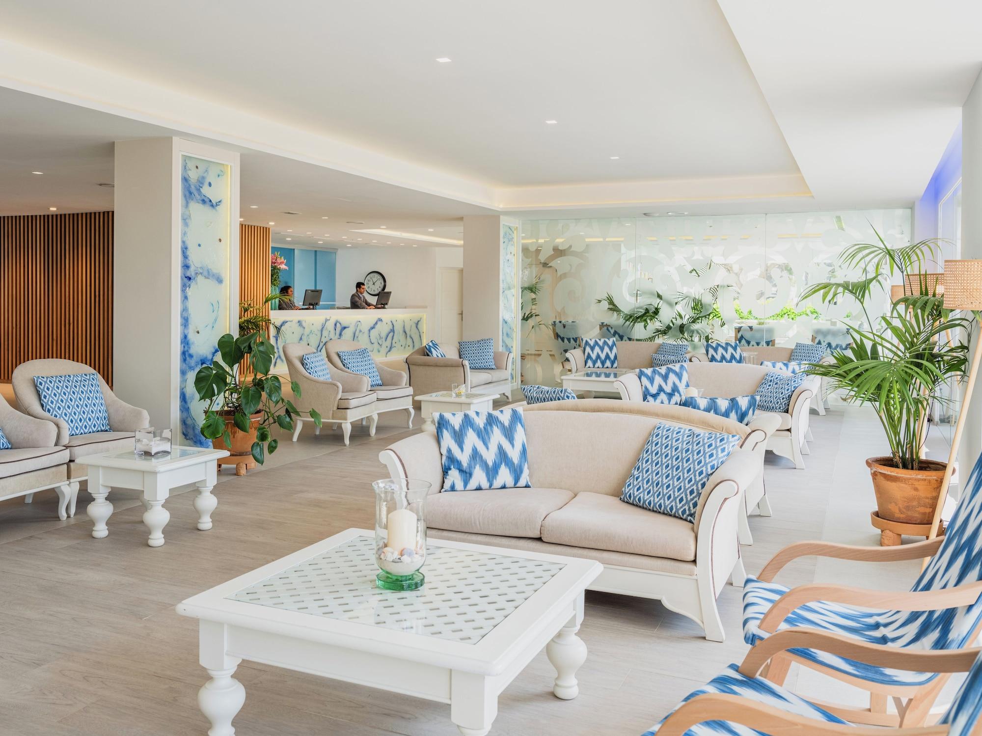 Vista Lobby Grupotel Maritimo