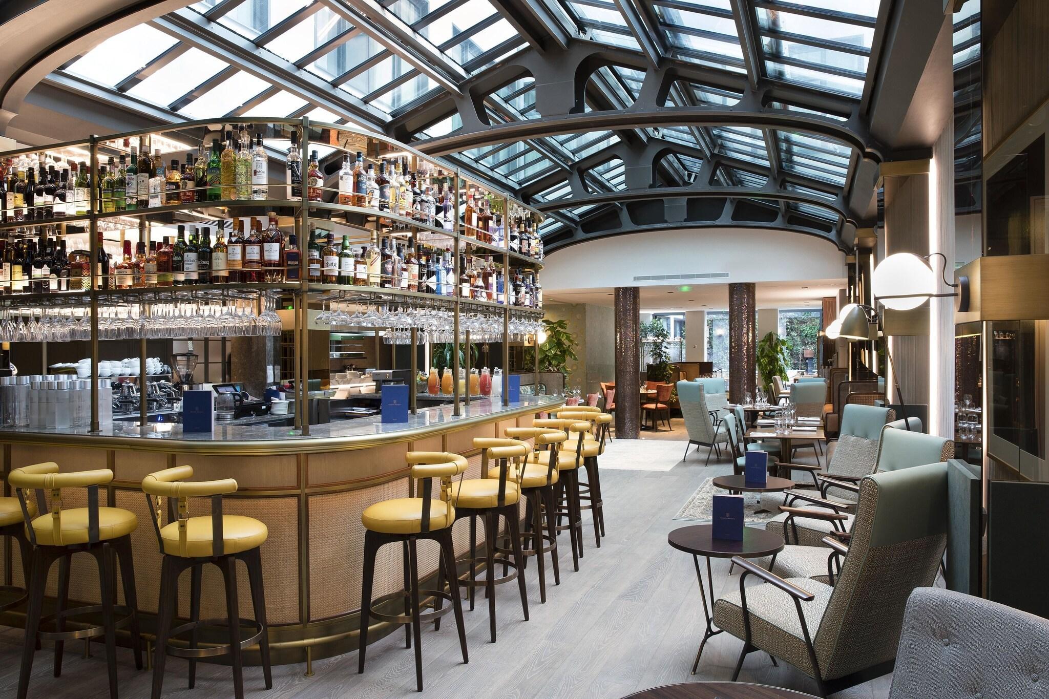 Bar/Salón Maison Breguet