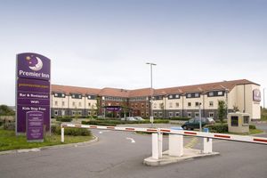 Alojamiento - Premier Inn Heathrow Airport - M4/J4