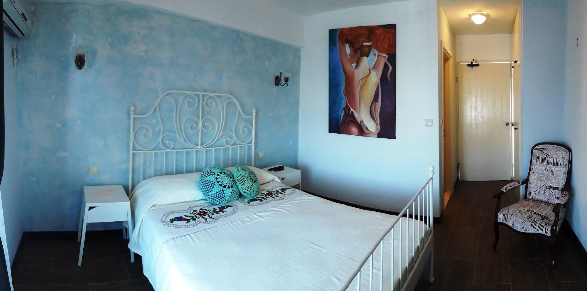 Varios Parva Port Alacati