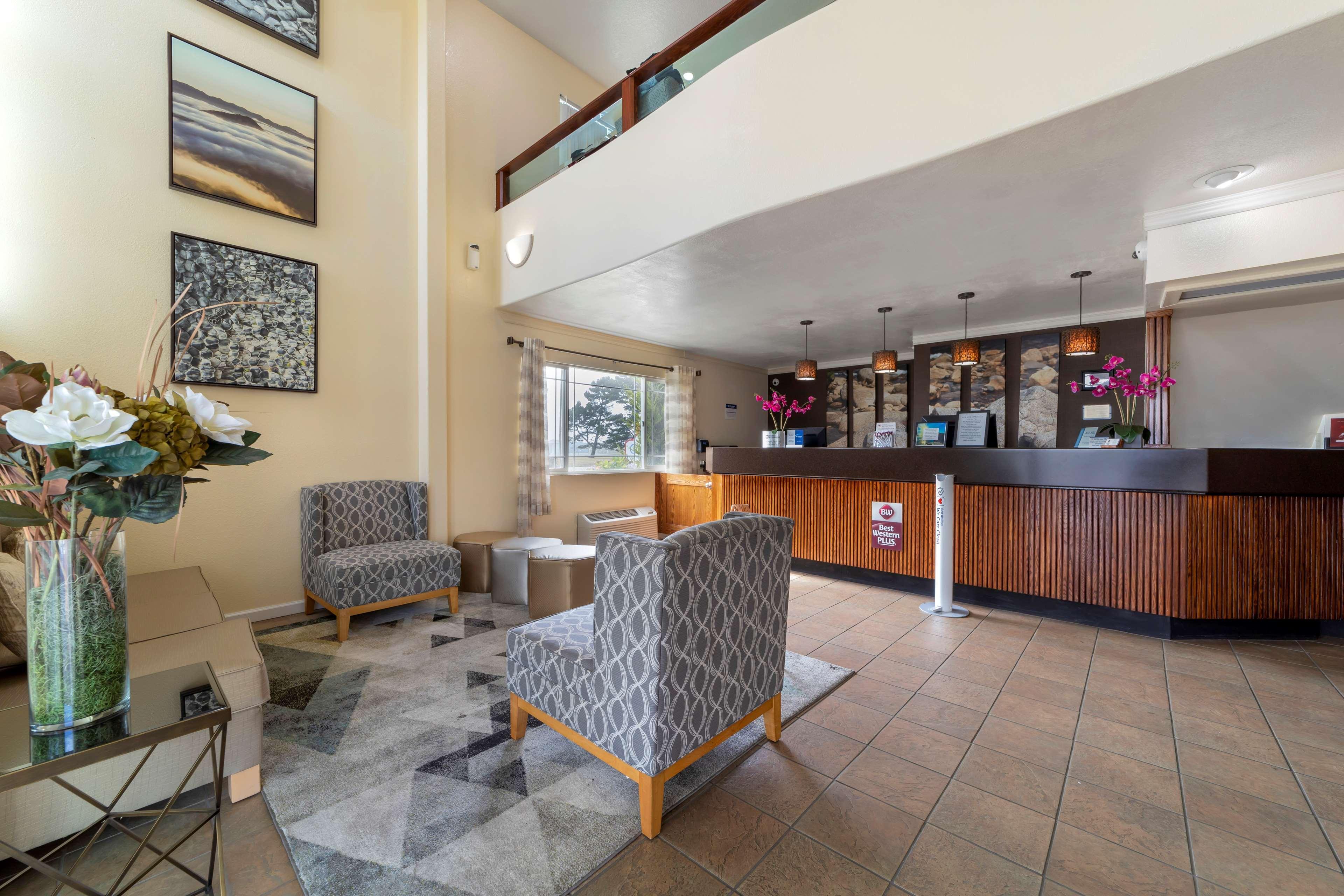 Vista Lobby Best Western Plus Northwoods Inn