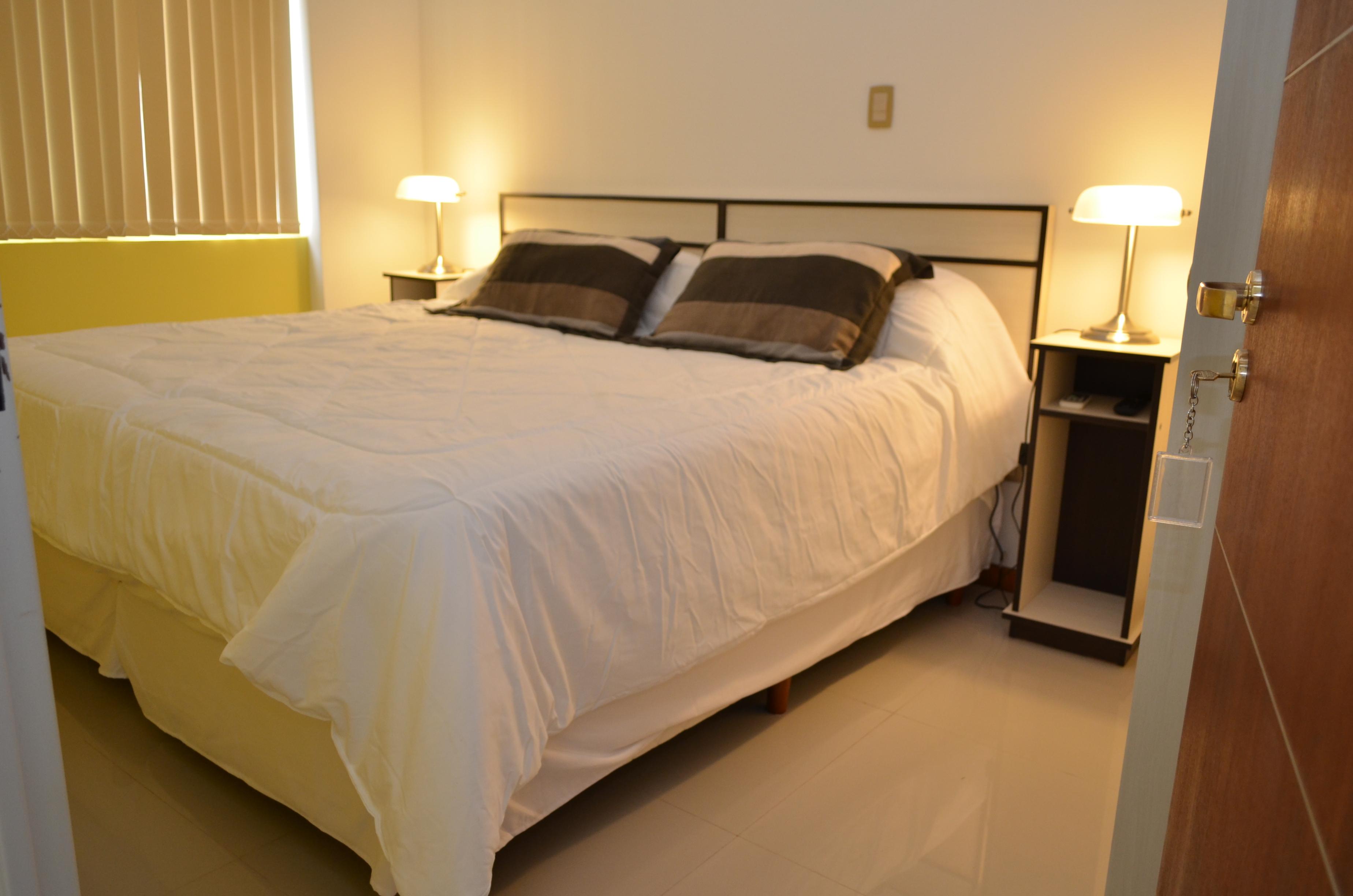 Varios Hotel Chardonnay