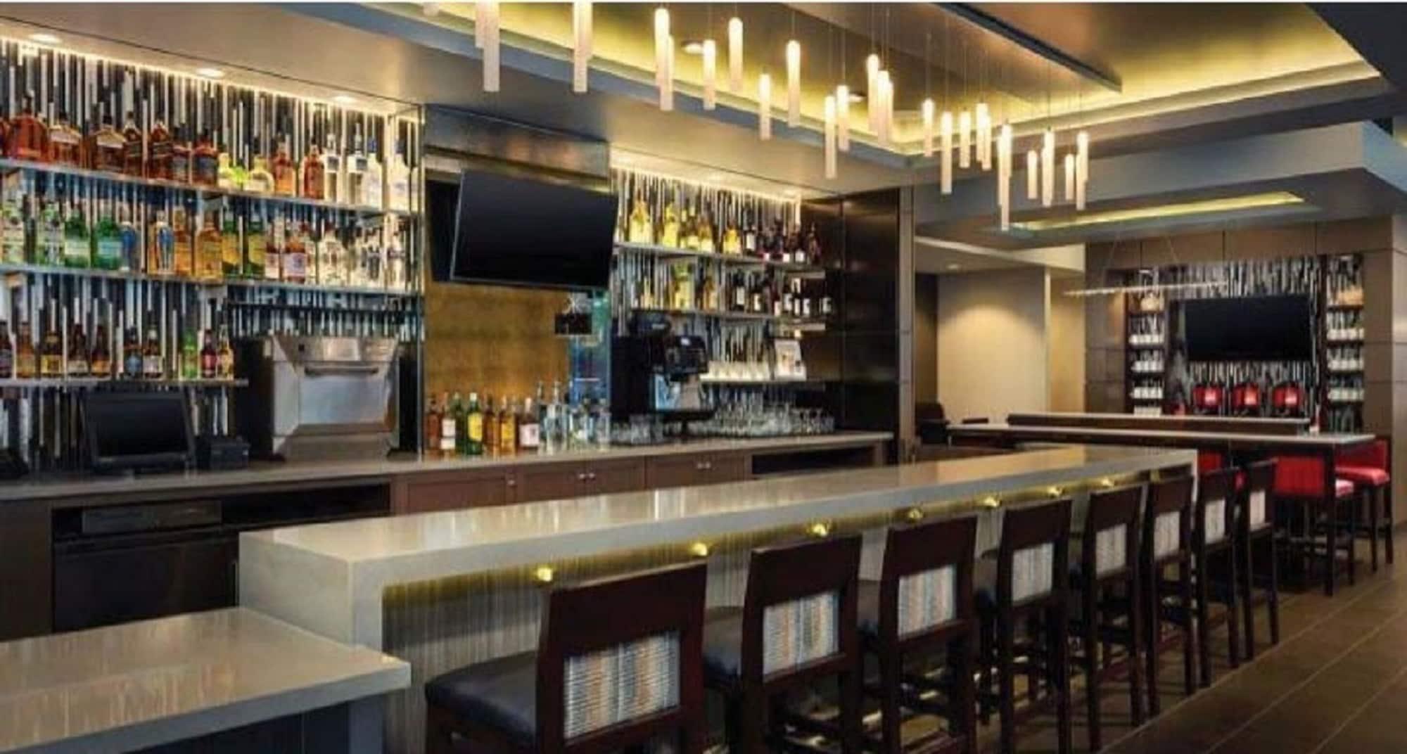 Bar/Salón Hyatt Place Indianapolis / Fishers