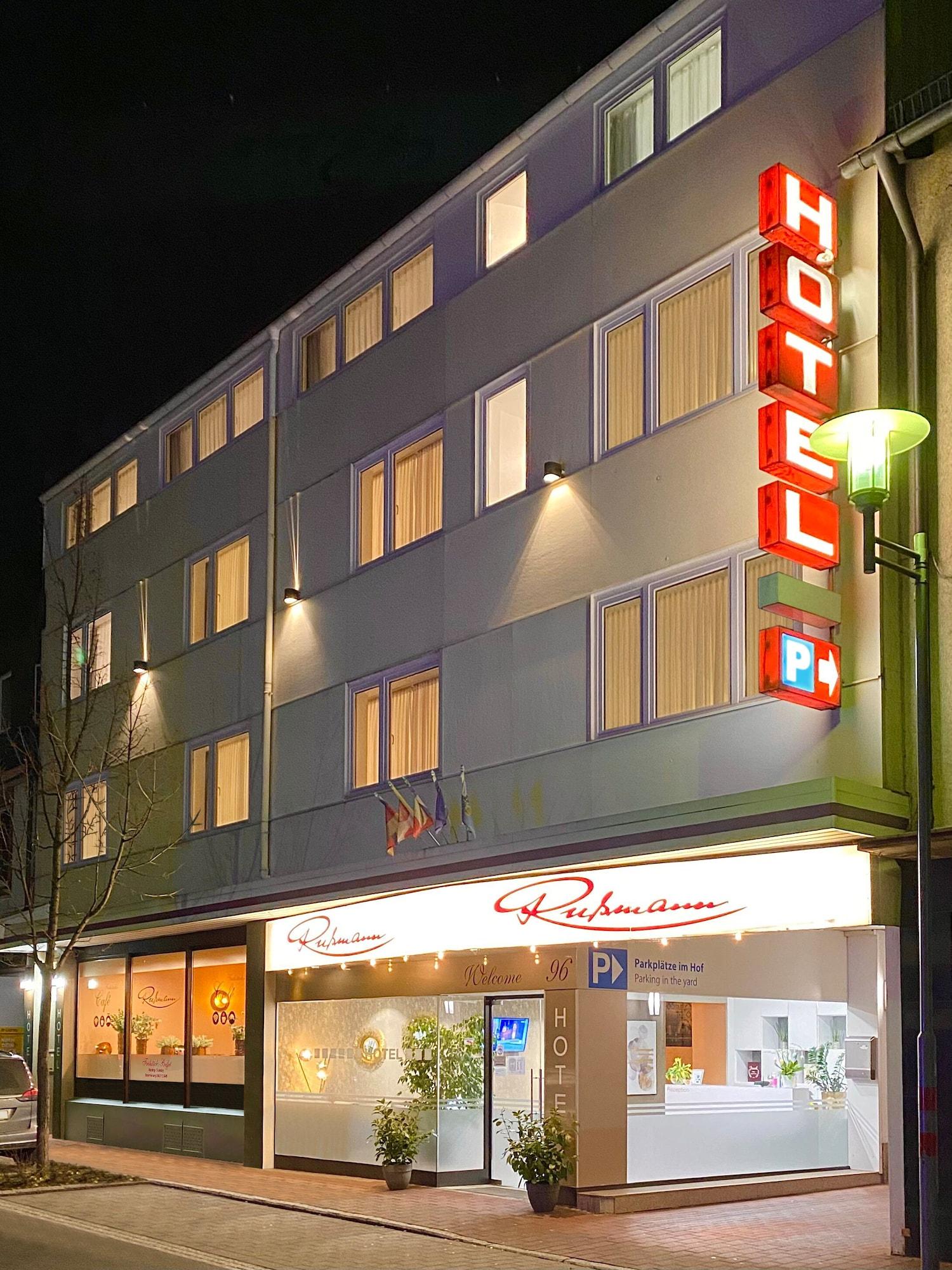 Varios Hotel Russmann