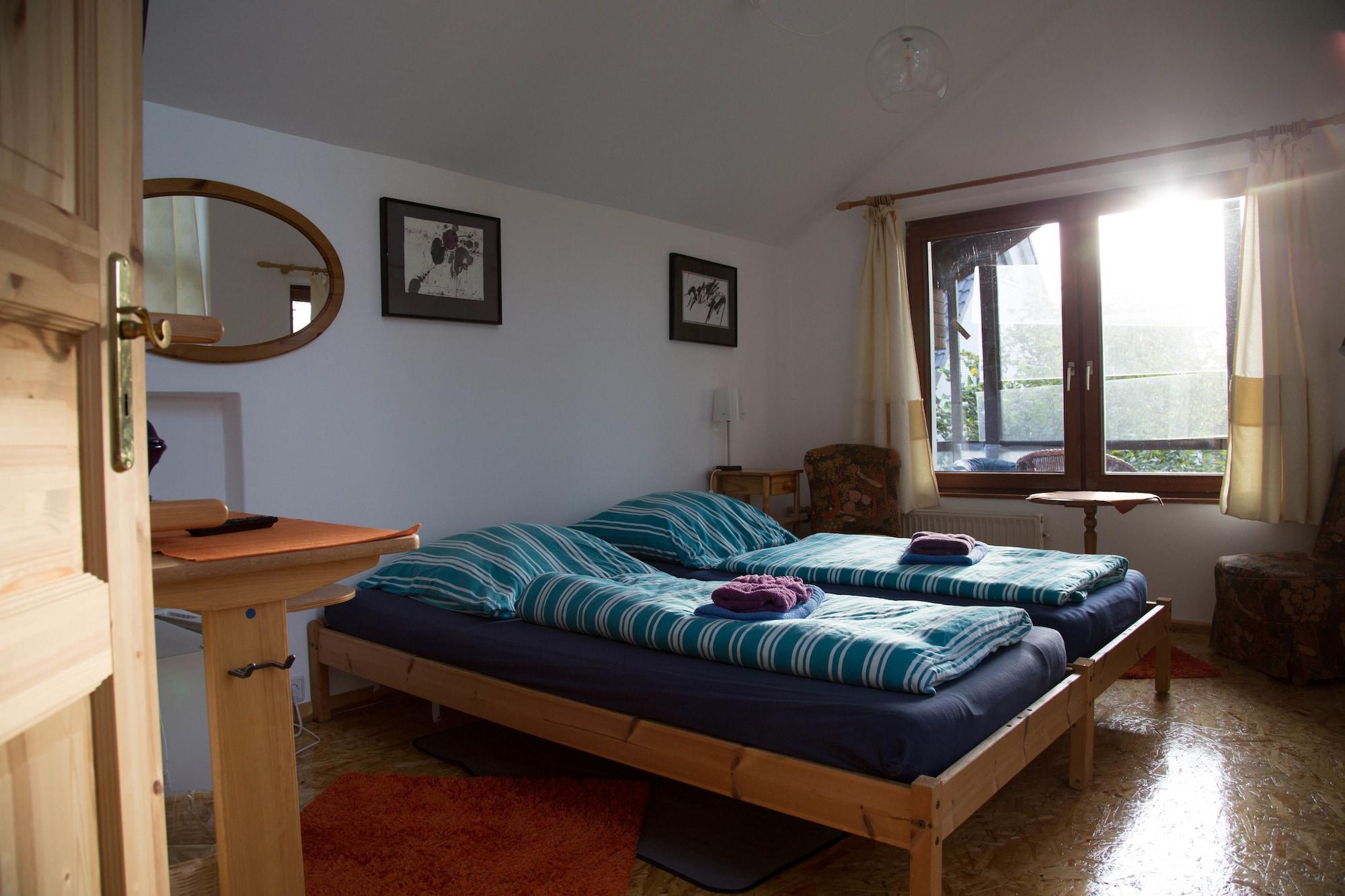 Varios Haus Apportin