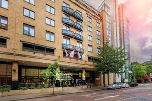Alojamiento - Clayton Hotel Belfast City