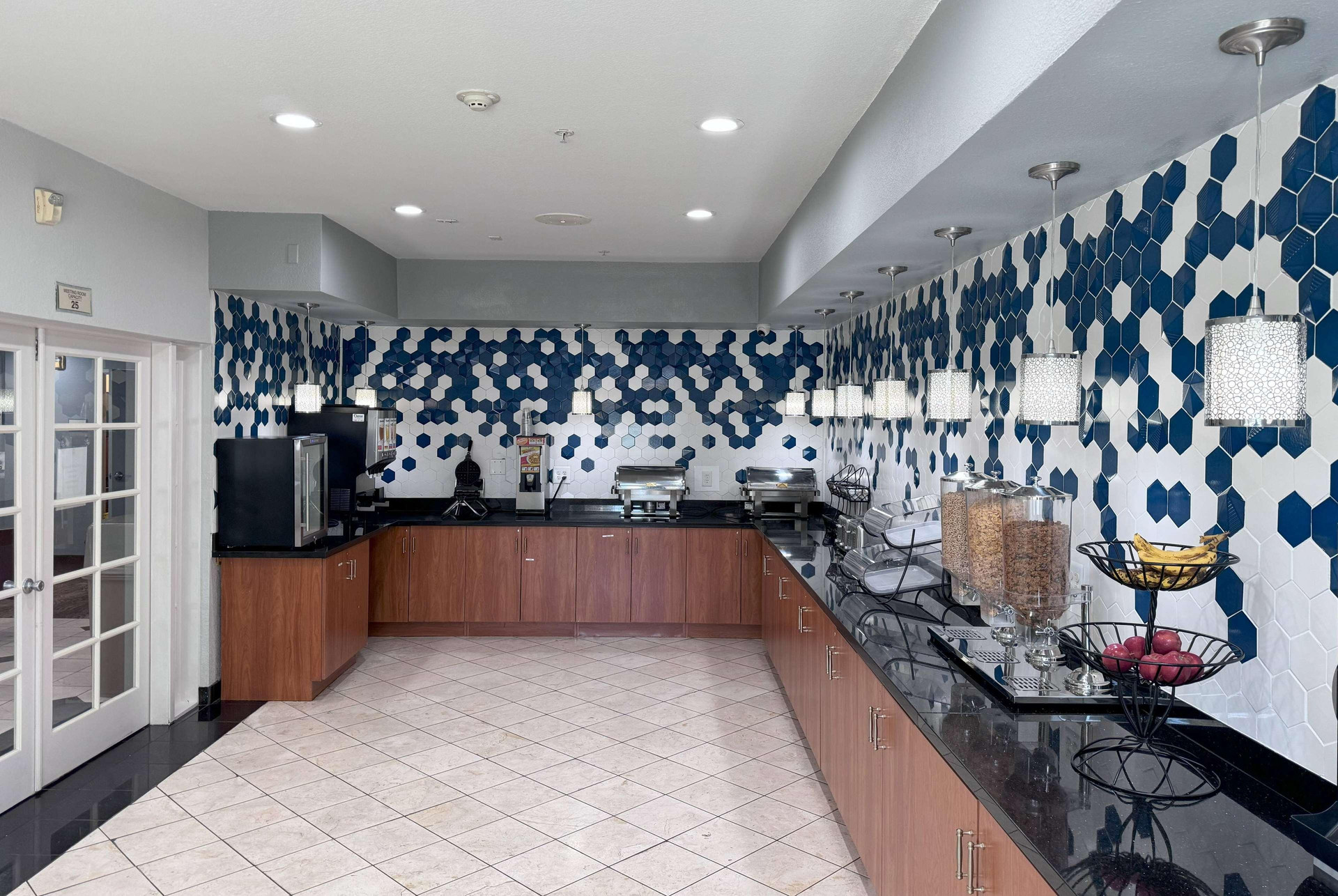 Restaurant La Quinta Inn & Suites by Wyndham Tulare