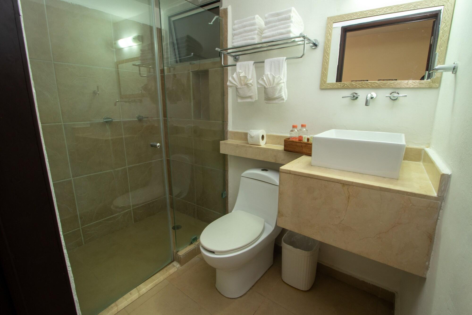 Equipamiento de Habitación Hotel Villas Segovia Playa del Carmen