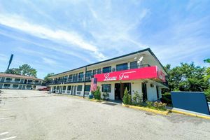 Alojamiento - Luxury Inn by OYO Albany