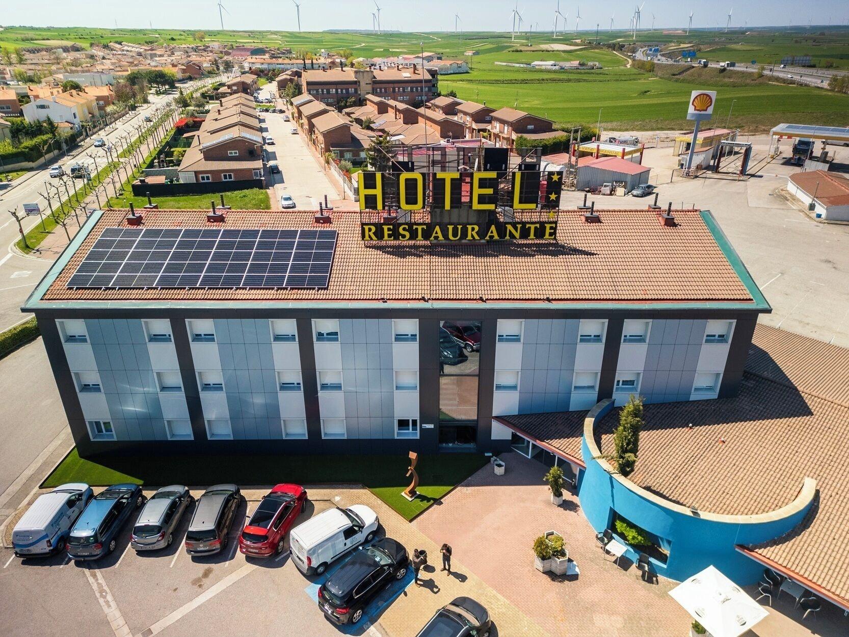 Vista Exterior Rey Arturo Burgos