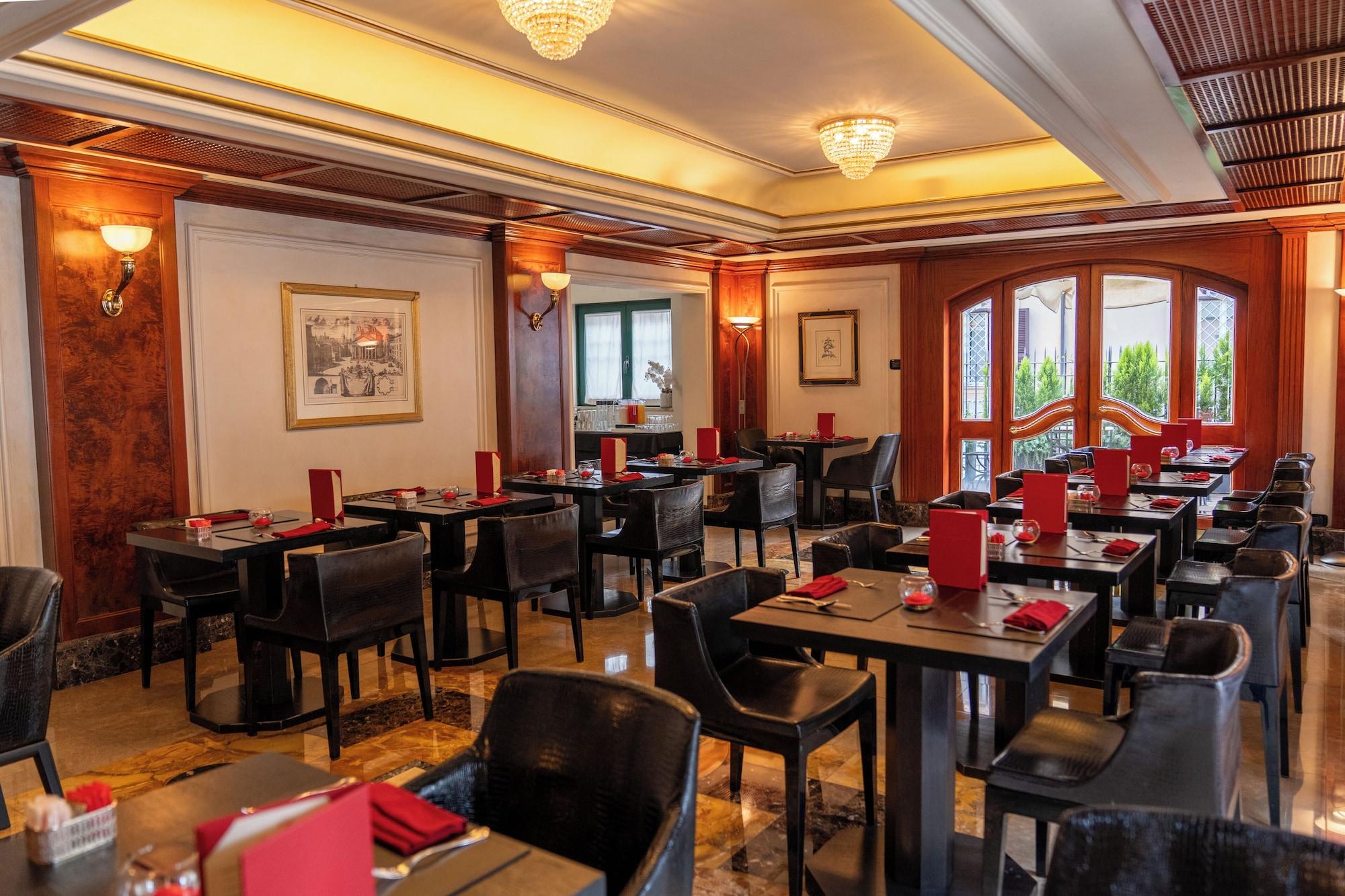 Restaurant River Château Hotel