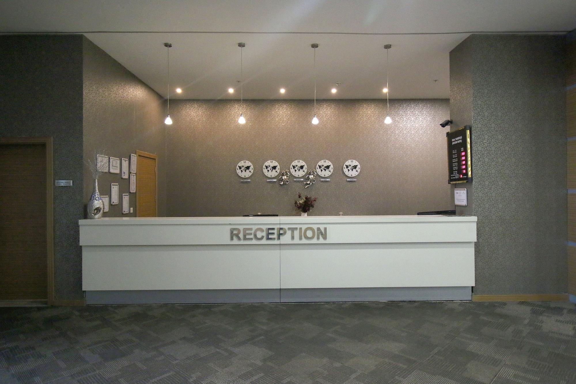 Vista Lobby Boss Otel