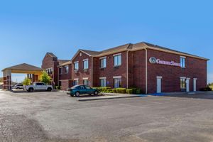 Alojamiento - Comfort Suites Plainview