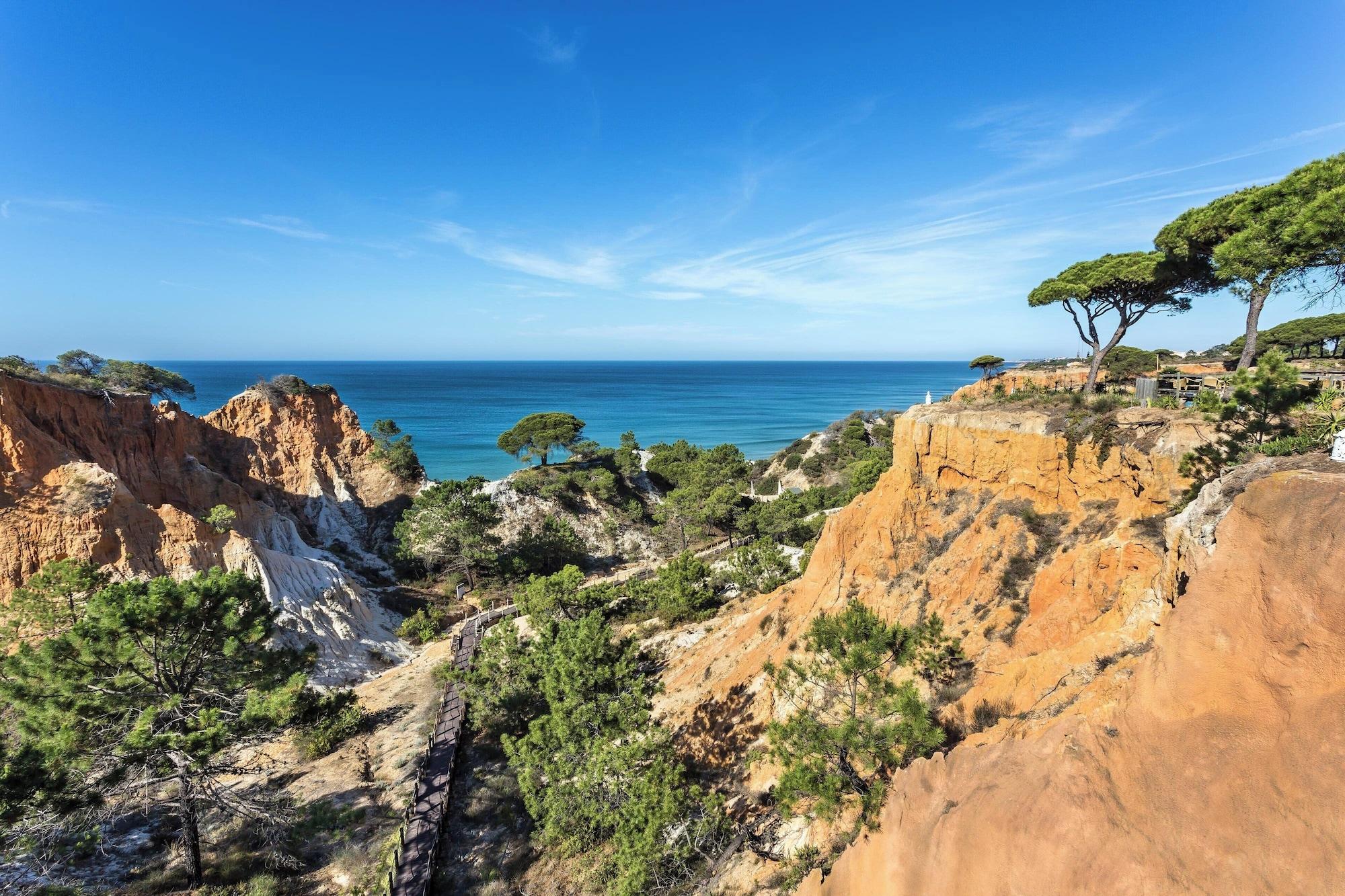 Playa Pine Cliffs Ocean Suites, a Luxury Collection Resort & Spa