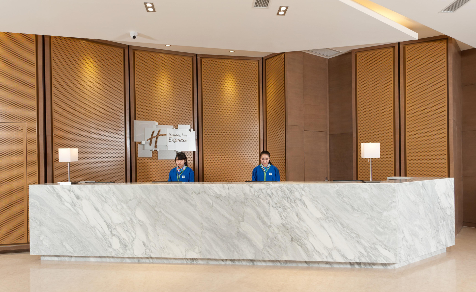 Vista Lobby Holiday Inn Express Chengdu West Gate by IHG